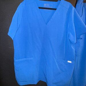 Figs Scrub set - Casma Top - XL Yola Pants XL Tall